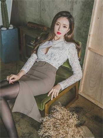 天上人间公主跪服