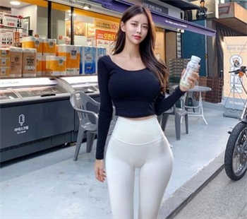 保险公司的女人免费