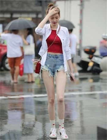 军少好体力 夜夜战肉