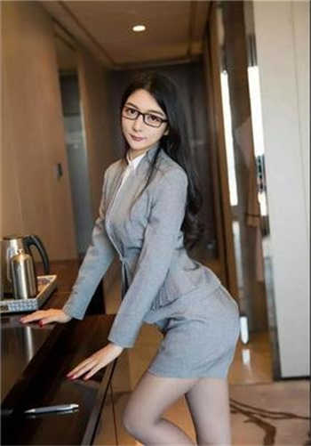 江苏刘老师与女童照片
