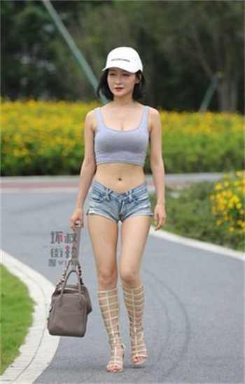 丞相嫡女嫁给断腿王爷