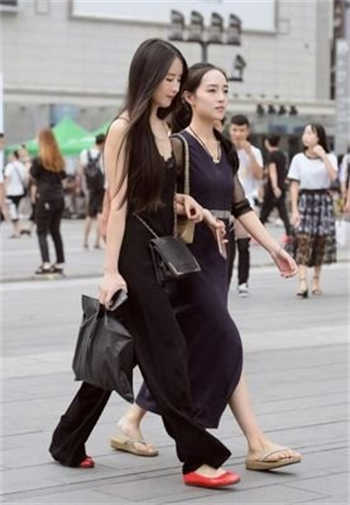 练舞蹈的妈妈3d韩漫