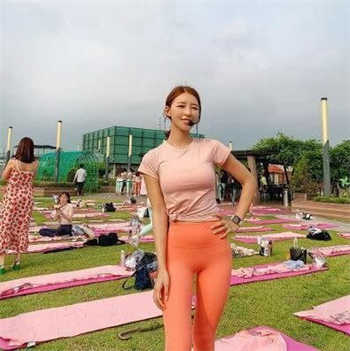 高考前宾馆和妈妈小说