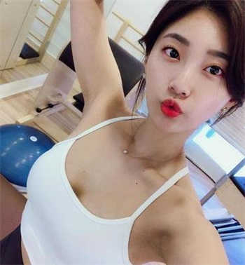 白峰个人简历