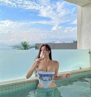臣服1by墨青城未删版下载