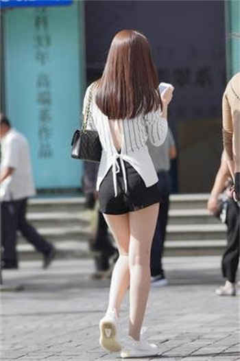 电影内容是房东和租客的