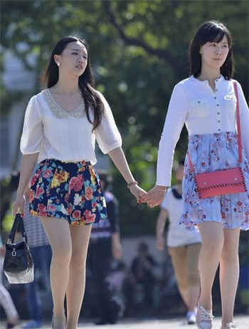 兔子先生里面的凌波丽是谁