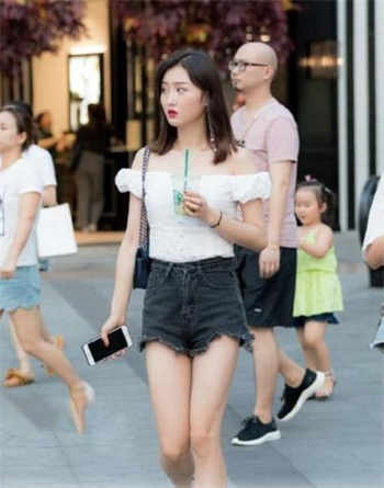 1000部未满十八岁误入