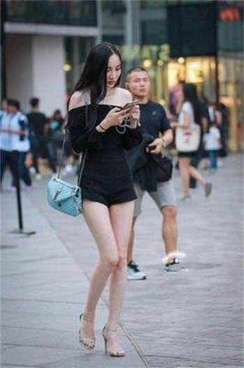 与触手的爱巢手游在线下载