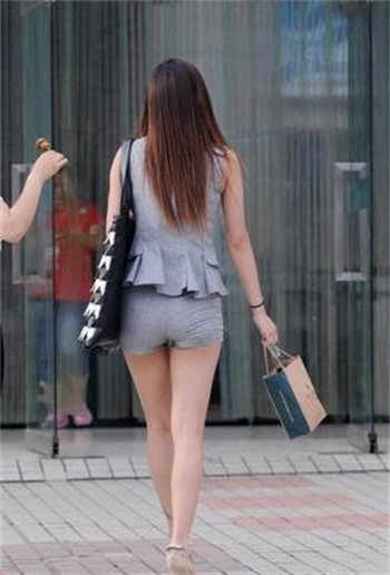 一品官老爷修改器