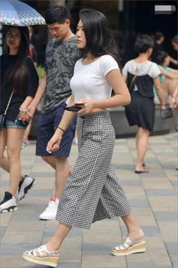 see8网页版免费看