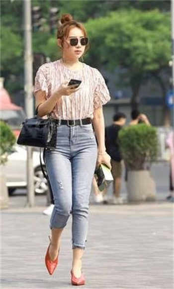 带老婆去舞厅打立桩