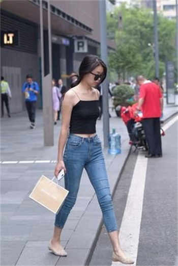 捡个狼孩当老攻西河