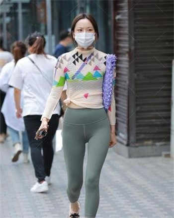 成都锦城学院唐一涵拍片