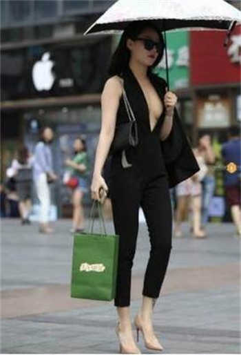 甜心女王很凶萌